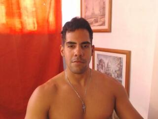 King Raul webcam flirt4free model stream image