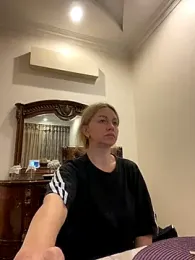 Amazoniiaa webcam model stream image