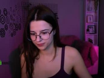 berry_alma webcam model stream image