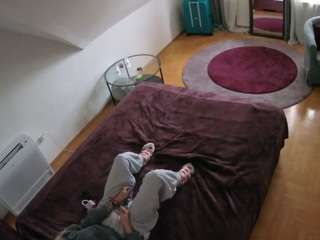 voyeurcam-julmodels-whitebed-4 webcam model stream image