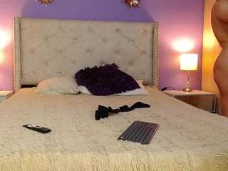 mia-coluccii webcam model stream image