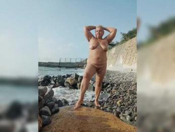 Arlisaac webcam model stream image