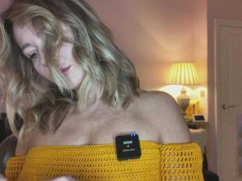 WhereisAlice webcam bongacams model stream image