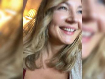 WhereisAlice webcam model stream image