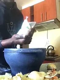 SmallGoodNutt webcam model stream image