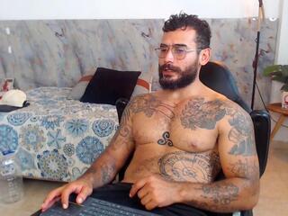 Hanz Col webcam model stream image