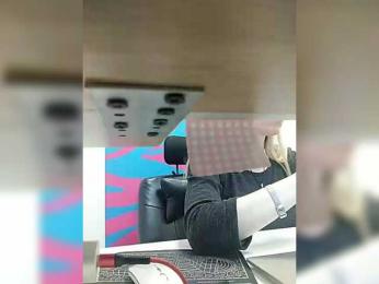 Xo4y-Tpax webcam bongacams model stream image