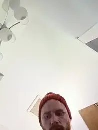 RightishResolve webcam model stream image