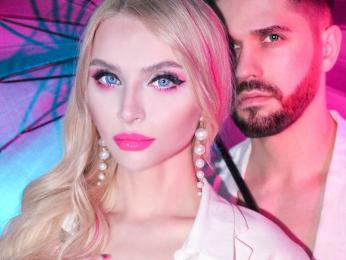 DennisLina webcam model stream image