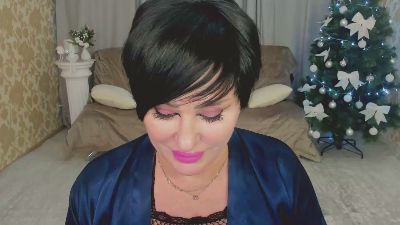 KiraTempt webcam model stream image