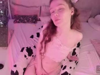 alice_kinky_girl webcam model stream image