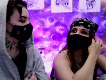 Dark-Pictur- webcam model stream image