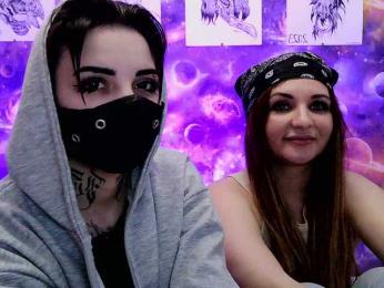 Dark-Pictur- webcam model stream image