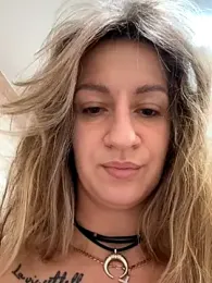 EvvaMur webcam model stream image