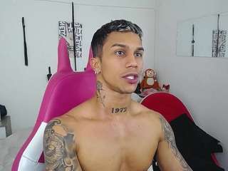 leonardprice1 webcam model stream image