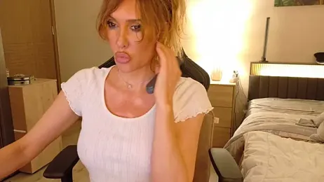 lunavicexxx webcam model stream image