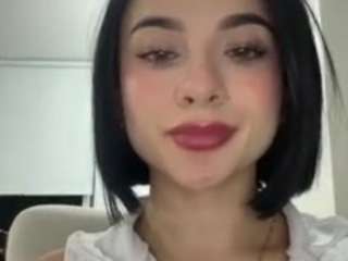 kiraalopez webcam model stream image