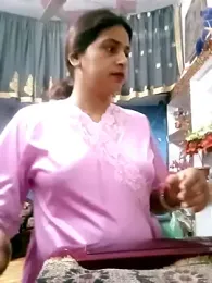 Noughty_Bhabhi webcam model stream image