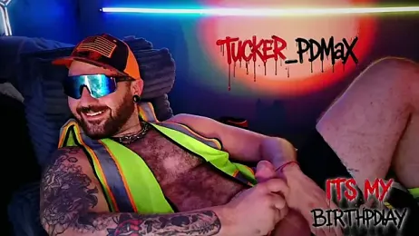 Tucker_pdmax webcam model stream image