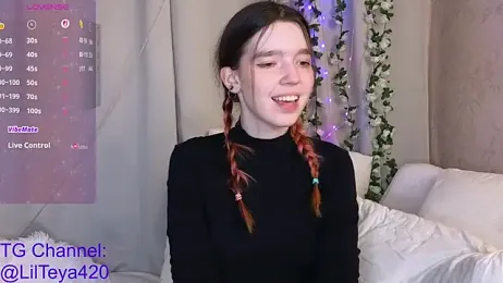 LilTeya webcam model stream image