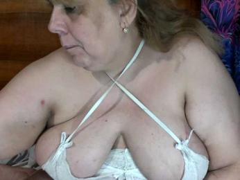 Julian-A webcam model stream image