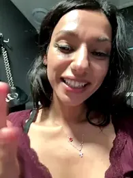 _MiaQueen_ webcam model stream image