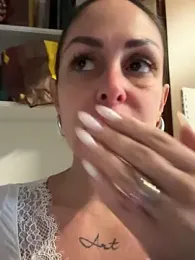 ainaht webcam model stream image