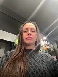 ainaht webcam model stream image