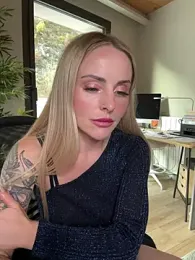 EmaSalis webcam model stream image