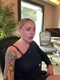 EmaSalis webcam stripchat model stream image