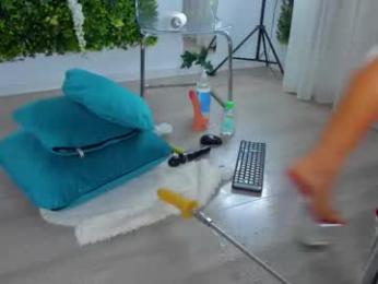 zinasquirts webcam model stream image