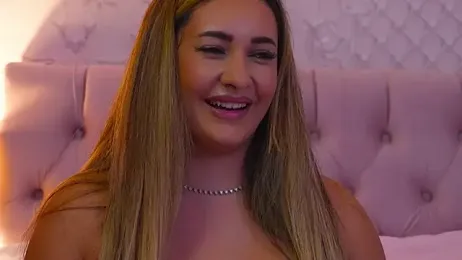 YaaraCollins webcam stripchat model stream image