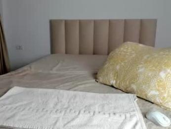 saradiamond01 webcam model stream image