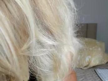 saradiamond01 webcam chaturbate model stream image