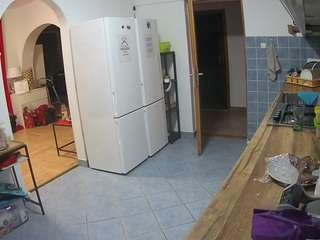 voyeurcam-julmodels-kitchen webcam model stream image