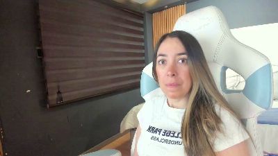 AuroraSwan webcam model stream image