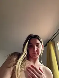 DoriDelux66 webcam stripchat model stream image