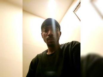 SavvyAndKay webcam model stream image