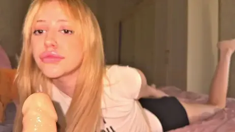 _BunnyDollStella_ webcam model stream image