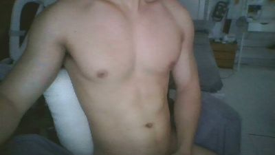 zouahhh1 webcam model stream image