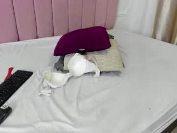 bad_queen22 webcam model stream image