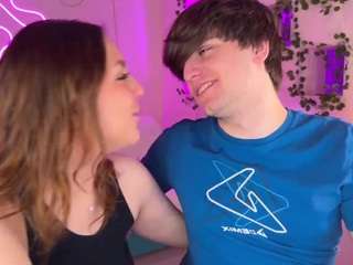 sofi-adrean webcam camsoda model stream image