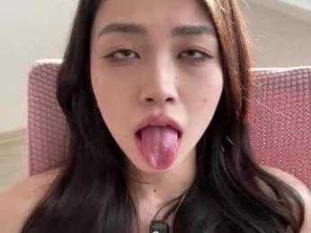 yourlittlesunrise_ webcam model stream image