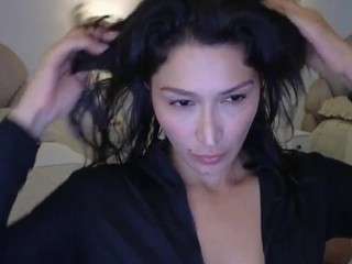 azaleiia webcam camsoda model stream image