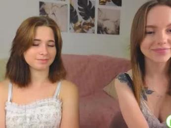 nellie_moans webcam model stream image