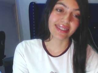 cami-goddess-r webcam model stream image