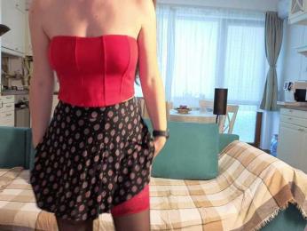 adorable_me webcam bongacams model stream image