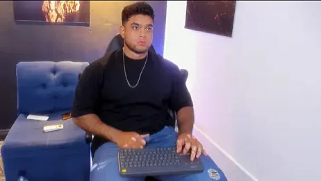 Big_furry_bear13 webcam model stream image