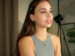 Cwen Burks webcam model stream image