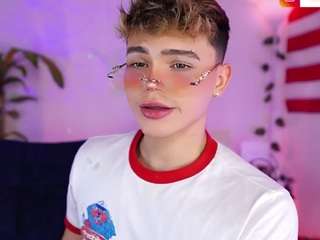 kennyboy-18 webcam model stream image